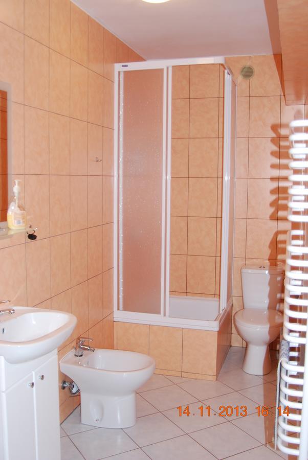 Zajazd I Restauracja "Mysliwskie Zacisze" Nikielkowo Dış mekan fotoğraf
